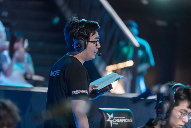 博格对战麦肯罗