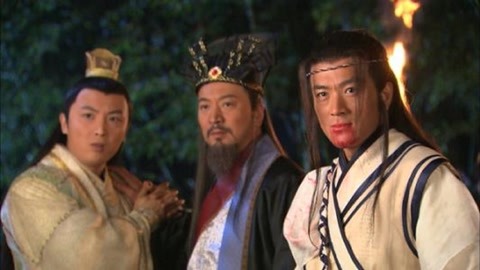 八月：奥色治郡