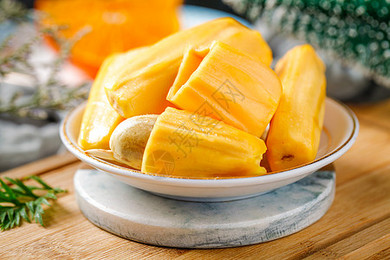 八月：奥色治郡